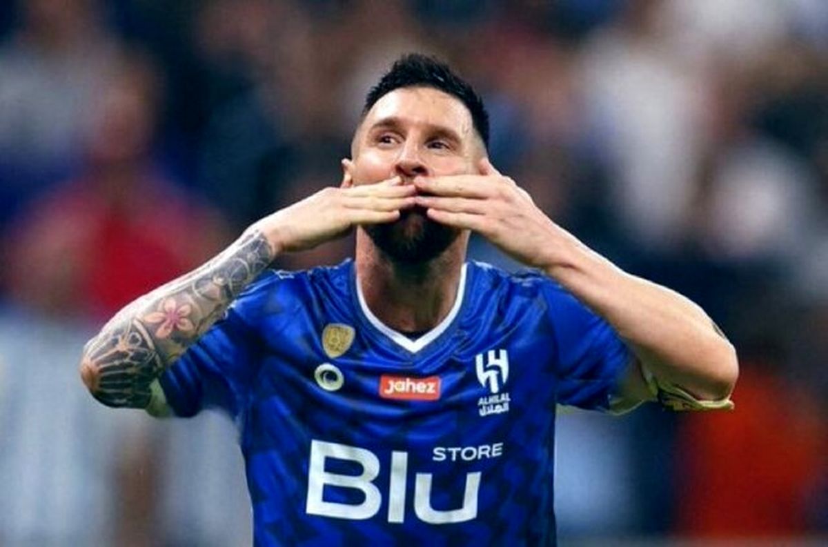 پیراهن الهلال بر تن لیونل مسی!
