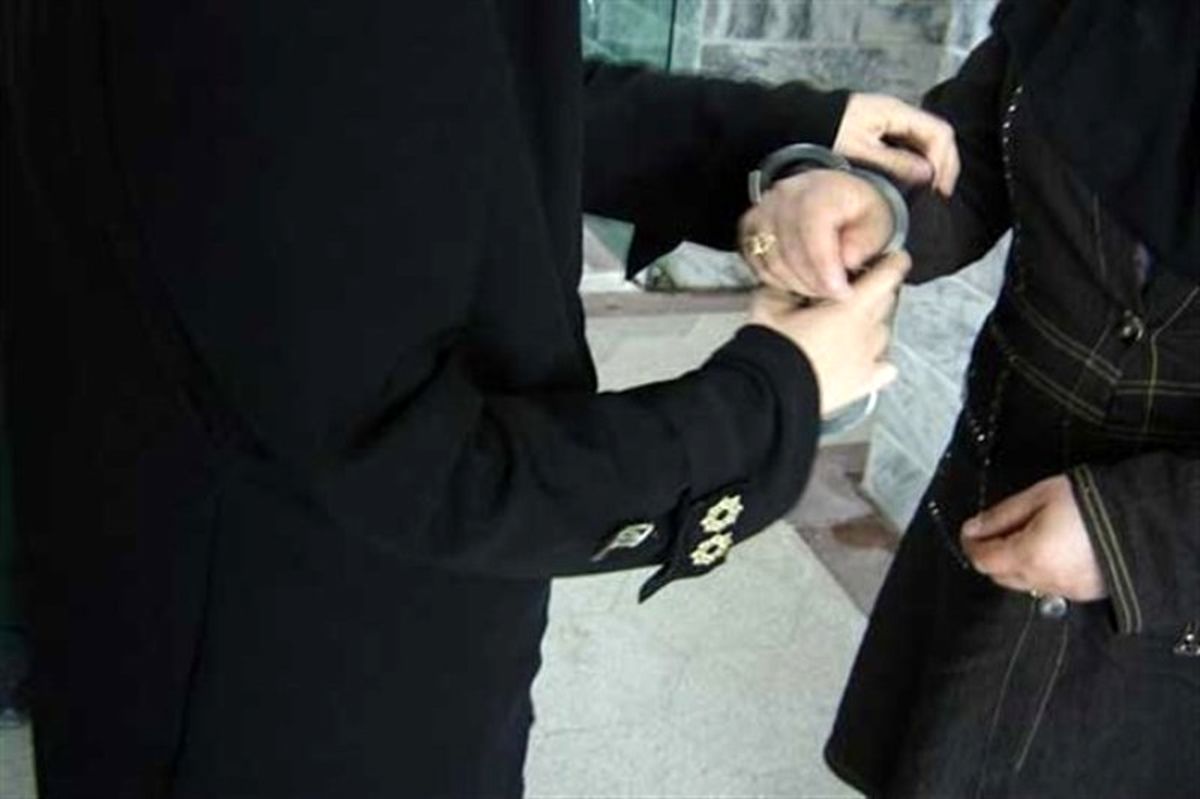 زن کلاهبرداری که گوش ۴۳۰ نفر را برید