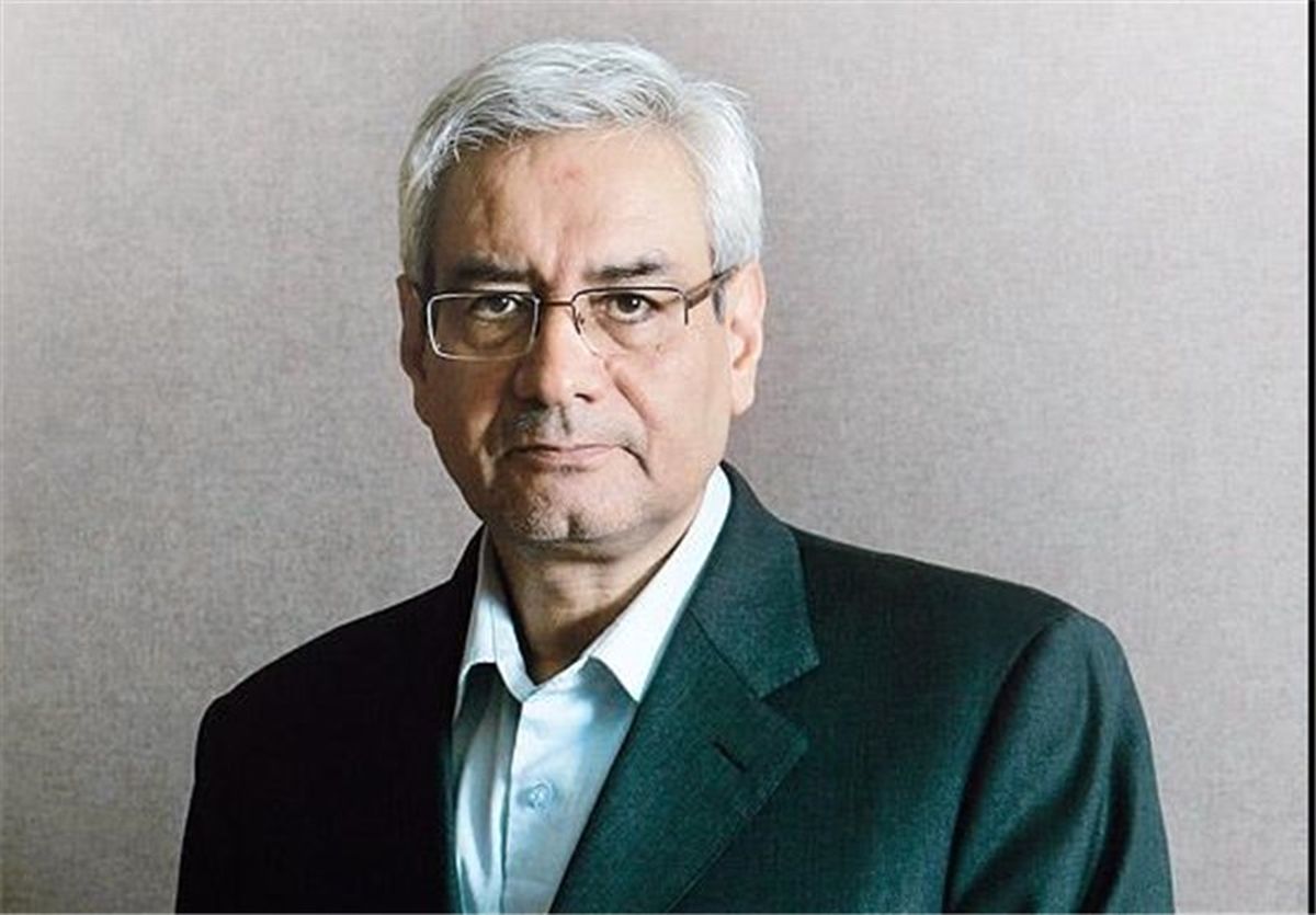 تا زمانی که احمدی نژاد هست گزینه ما روحانی است!