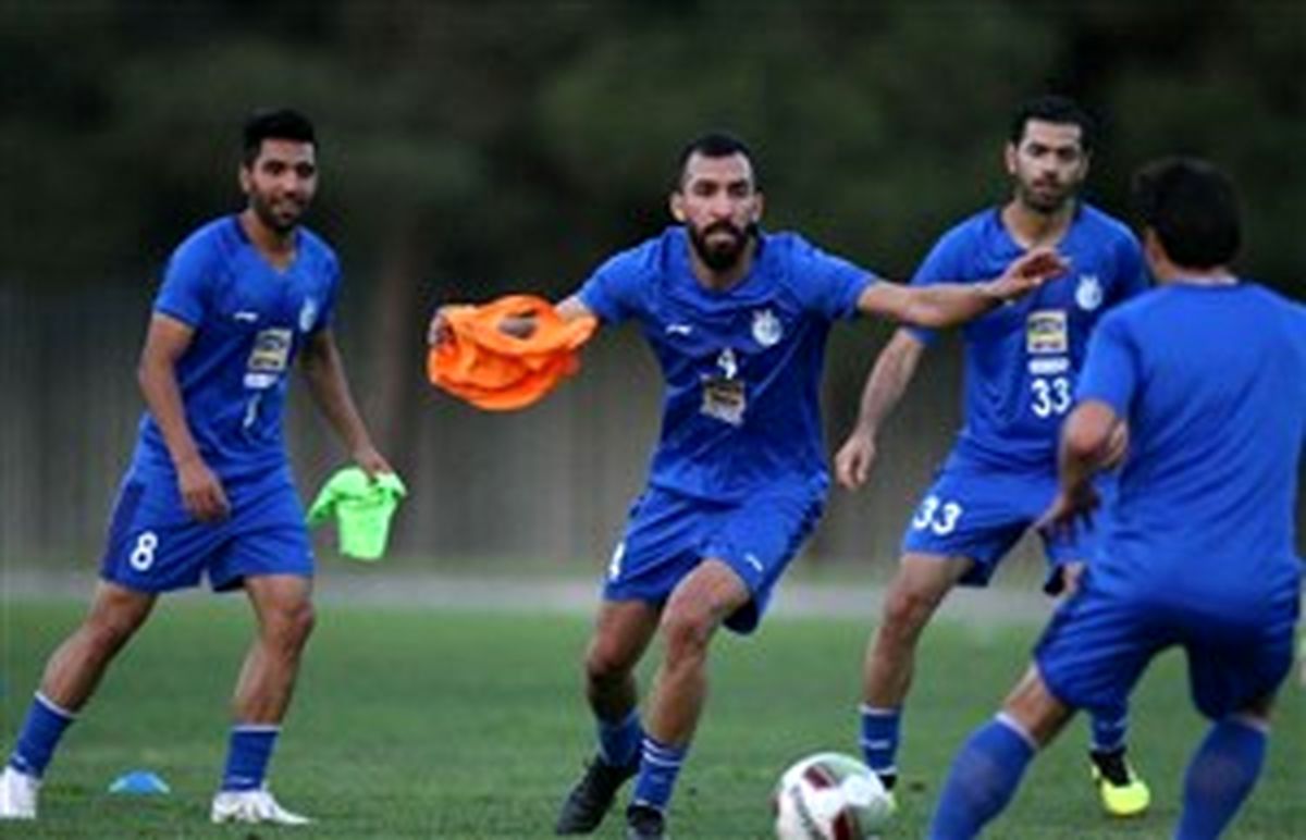پنجره زمستانی جنجالی در انتظار استقلال