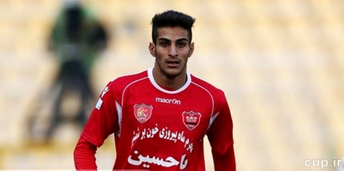 طبیعت گردی مهاجم پرسپولیس در اروپا/ عکس
