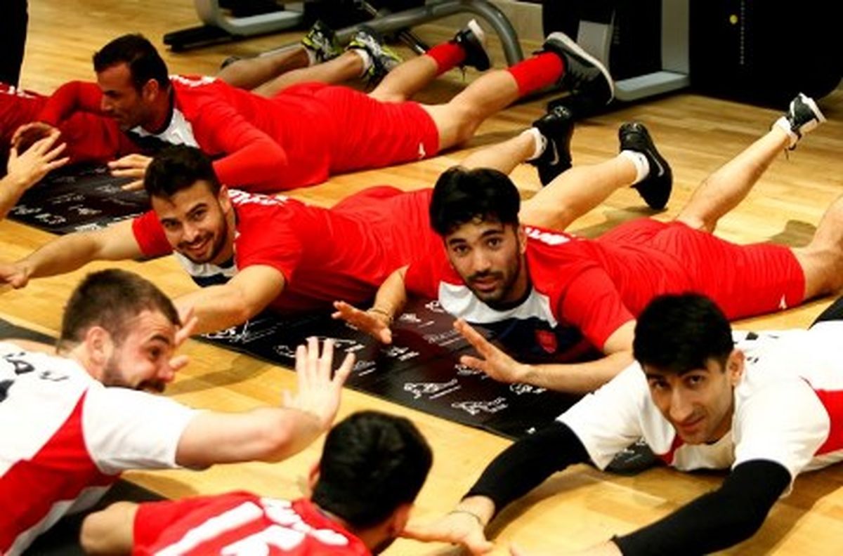 تمرین پرسپولیس در عمان+ عکس